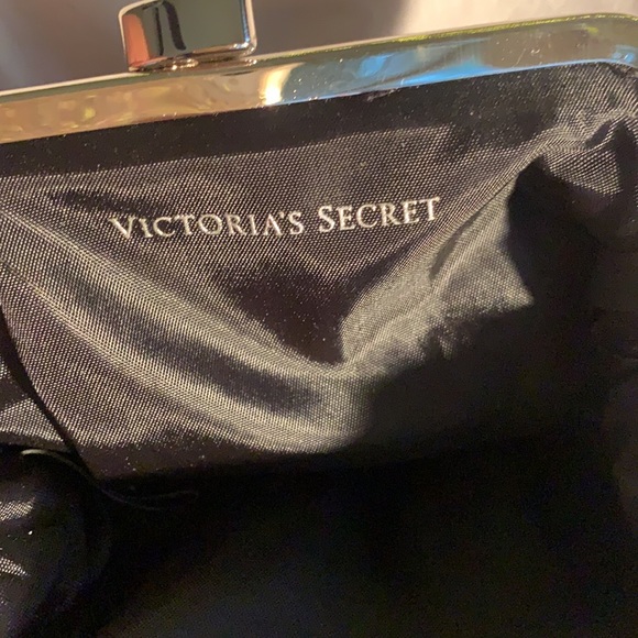 75%OFF** NWOT Victoria’s Secret Fringe Backpack’+ Freebie. **BEACH BAG** - Picture 11 of 12